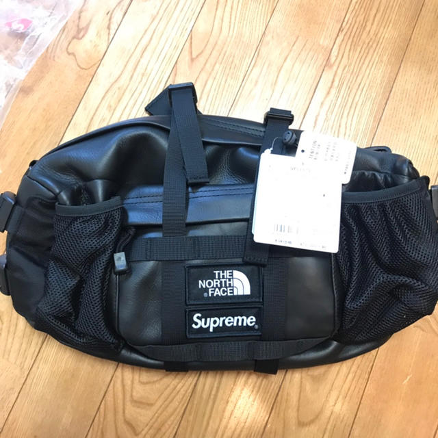 Supreme(シュプリーム)のSupreme The North Face  メンズのバッグ(ウエストポーチ)の商品写真