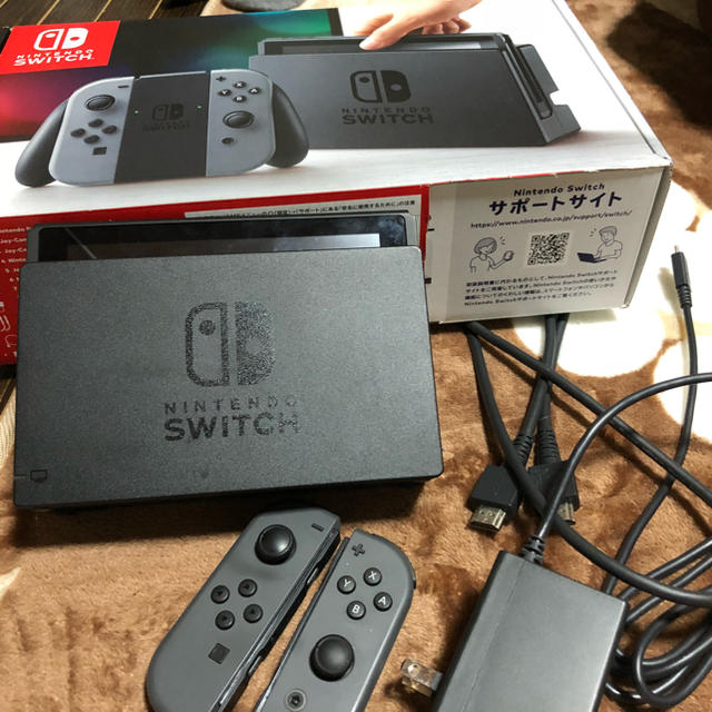 任天堂スイッチ本体旧型 グレー 付属品完備  Nintendo Switch