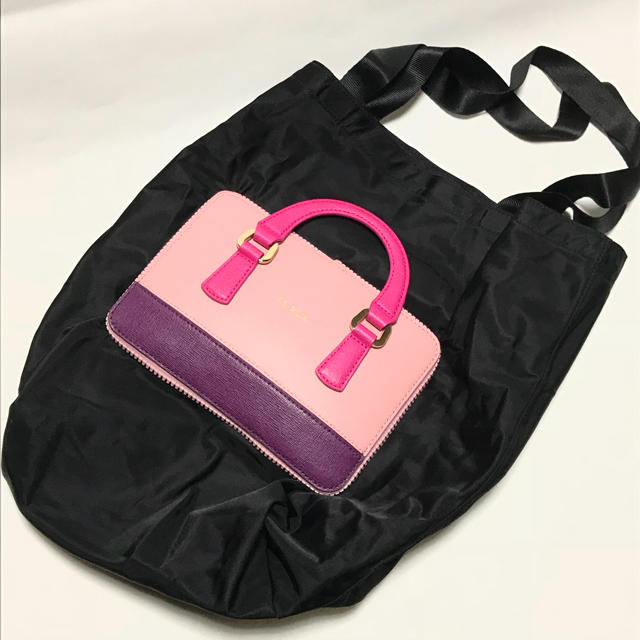 Furla(フルラ)の新品☆フルラ エコバッグ【FURLA】ブラック×ウインターローズ 本革 トート レディースのバッグ(エコバッグ)の商品写真