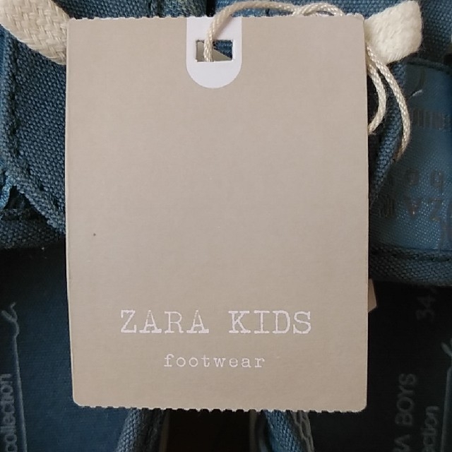 ZARA KIDS(ザラキッズ)のZARA KIDS スニーカー キッズ/ベビー/マタニティのキッズ靴/シューズ(15cm~)(スニーカー)の商品写真