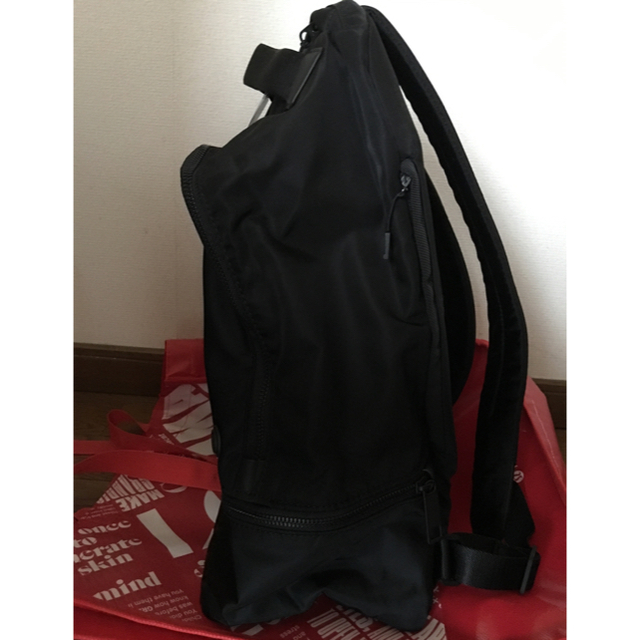 lululemon(ルルレモン)のlululemon 撥水 バックパック ブラック City Adventurer レディースのバッグ(リュック/バックパック)の商品写真