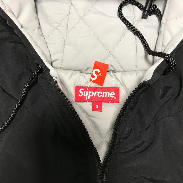 Supreme(シュプリーム)のSupreme Sleeve Script Sideline Jacket S メンズのジャケット/アウター(ナイロンジャケット)の商品写真