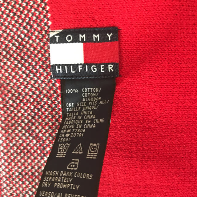 TOMMY HILFIGER(トミーヒルフィガー)のTOMMY HILFIGER  マフラー レディースのファッション小物(マフラー/ショール)の商品写真