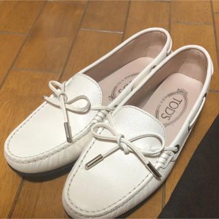 トッズ(TOD'S)のflower様 専用 TODSローファー(ローファー/革靴)