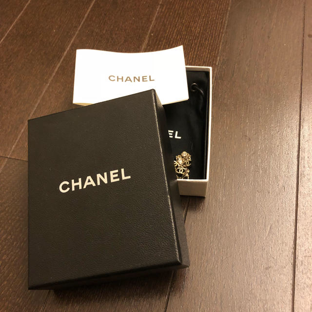 CHANEL(シャネル)のシャネルブレスレット レディースのアクセサリー(ブレスレット/バングル)の商品写真