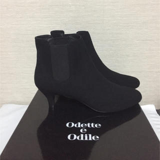 オデットエオディール(Odette e Odile)のOdette e Odile オデットエオディール 黒ショートブーツ 25㎝新品(ブーツ)