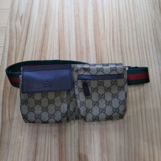 グッチ(Gucci)のGUCCIウエストポーチ(ボディバッグ/ウエストポーチ)