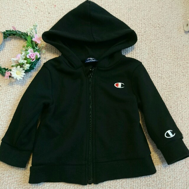 Champion(チャンピオン)のchampion♡パーカー♡80 キッズ/ベビー/マタニティのベビー服(~85cm)(トレーナー)の商品写真