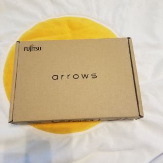 フジツウ(富士通)の【新品未使用】ARROWS M04 PREMIUM ホワイト SIMフリー(スマートフォン本体)