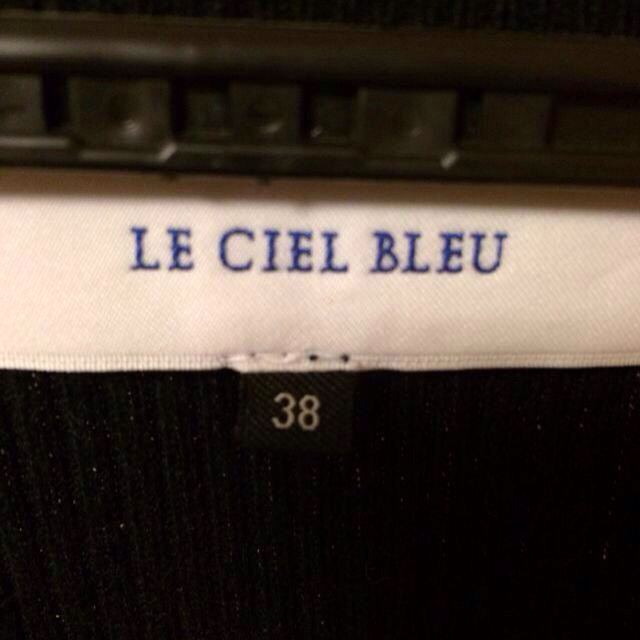 LE CIEL BLEU(ルシェルブルー)のVネックニットトップス レディースのトップス(ニット/セーター)の商品写真