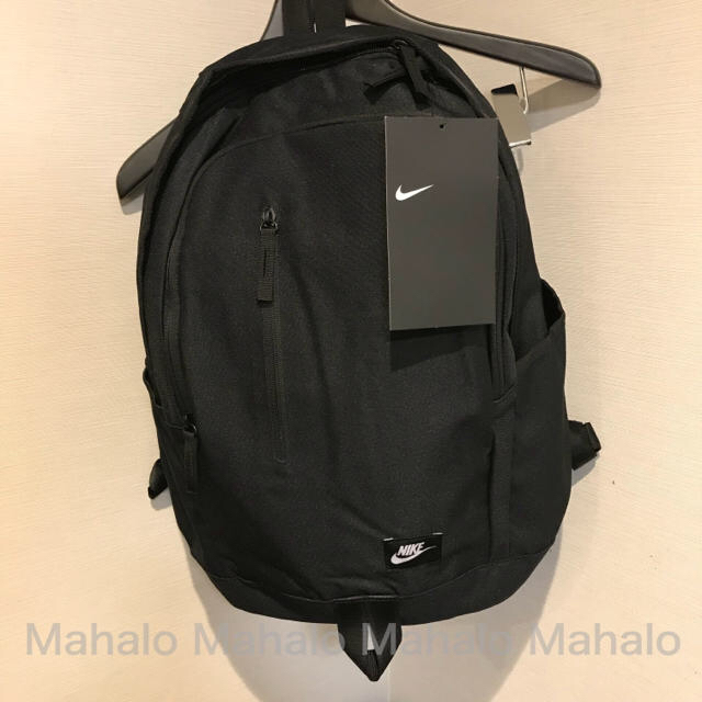 NIKE(ナイキ)のゆず様専用【新品】NIKE 軽量 リュック ブラック 送料無料 レディースのバッグ(リュック/バックパック)の商品写真