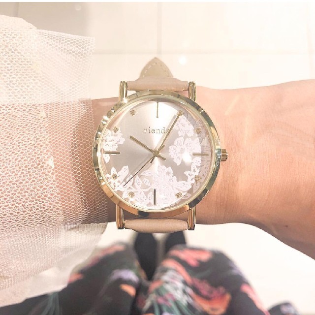 rienda(リエンダ)のrienda 時計 ベージュ レディースのファッション小物(腕時計)の商品写真