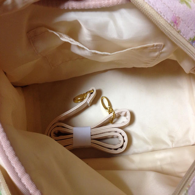LIZ LISA(リズリサ)のLIZ LISA♡ 花柄バック (込) レディースのバッグ(ボストンバッグ)の商品写真