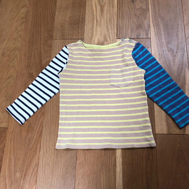 UNIQLO(ユニクロ)のボーダーロンT  100 キッズ/ベビー/マタニティのキッズ服男の子用(90cm~)(Tシャツ/カットソー)の商品写真