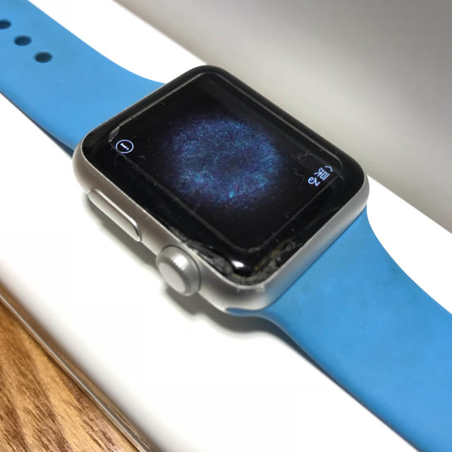 Apple Watch(アップルウォッチ)のAppleWatch 38mm 初代 ガラス割れ メンズの時計(腕時計(デジタル))の商品写真