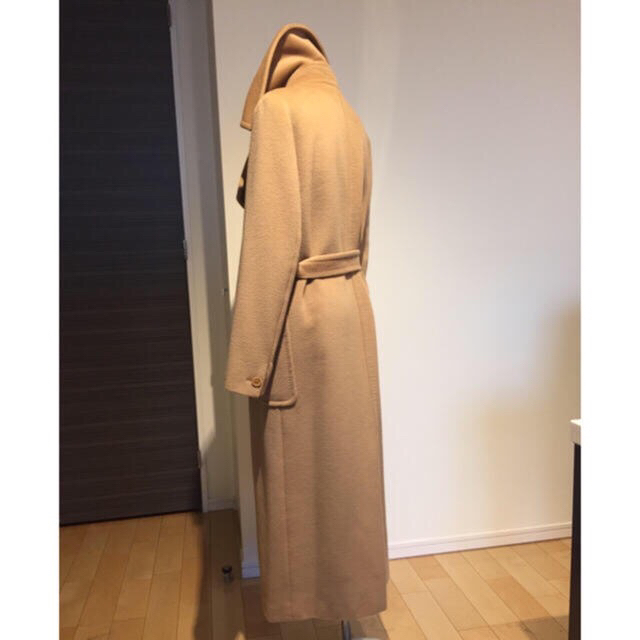 Max Mara(マックスマーラ)の新品 maxmara 白タグ ガウンコート レディースのジャケット/アウター(ロングコート)の商品写真