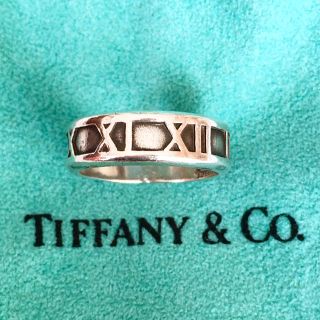 ティファニー(Tiffany & Co.)の【お値下げ中】《ティファニー指輪》 ATLAS NARROW BAND RING(リング(指輪))