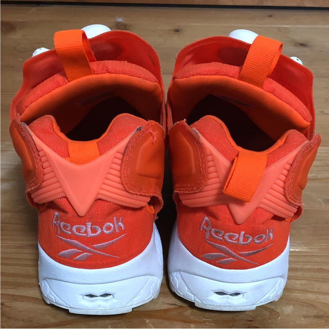 Reebok(リーボック)のReebok インスタポンプフューリー 26.5cm オレンジ メンズの靴/シューズ(スニーカー)の商品写真