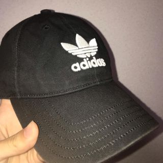 アディダス(adidas)のadidas黒キャップ(キャップ)