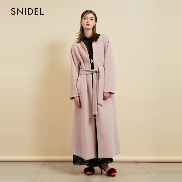 SNIDEL(スナイデル)のベルティッドロングコート レディースのジャケット/アウター(ロングコート)の商品写真