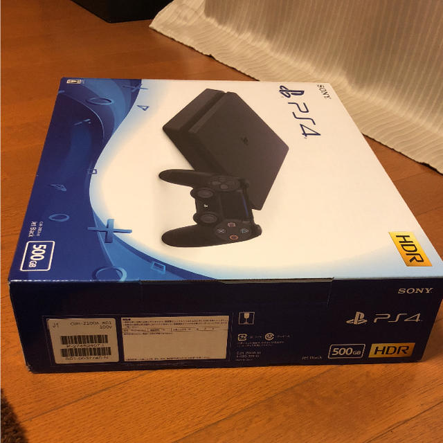 新品未使用PS4 CUH-2100A B01