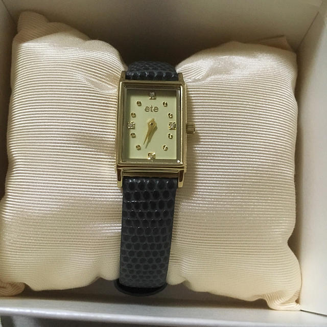 ete(エテ)のete ダイヤ付き腕時計 新品未使用 レディースのファッション小物(腕時計)の商品写真