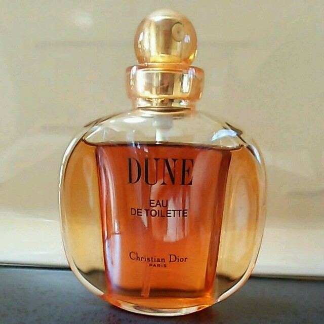Christian Dior(クリスチャンディオール)のホアさん専用  DUNE  100ml コスメ/美容の香水(香水(女性用))の商品写真