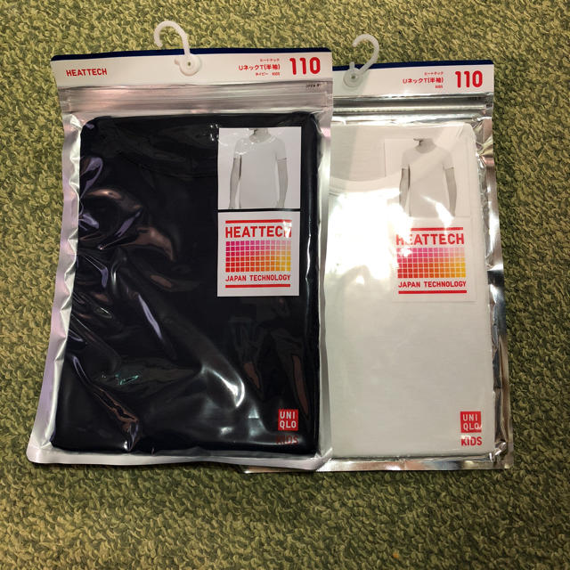 UNIQLO(ユニクロ)の⭐︎ヒートテック 110センチ 半袖 2枚セット⭐︎ キッズ/ベビー/マタニティのキッズ服男の子用(90cm~)(下着)の商品写真