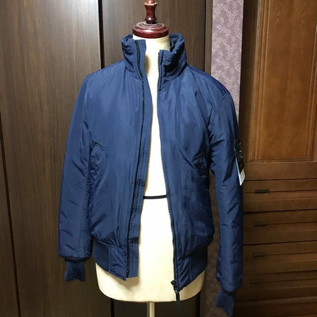 STONE ISLAND(ストーンアイランド)のストーンアイランド プリマロフトジャケット メンズのジャケット/アウター(ナイロンジャケット)の商品写真