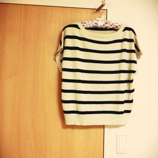 ユニクロ(UNIQLO)のボーダーリネントップス♡(カットソー(半袖/袖なし))