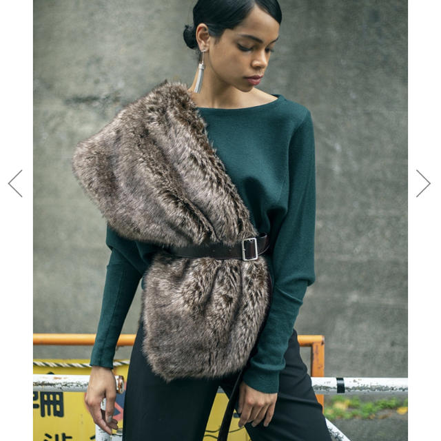 Ameri VINTAGE(アメリヴィンテージ)のECO FUR SHAWL  レディースのジャケット/アウター(毛皮/ファーコート)の商品写真