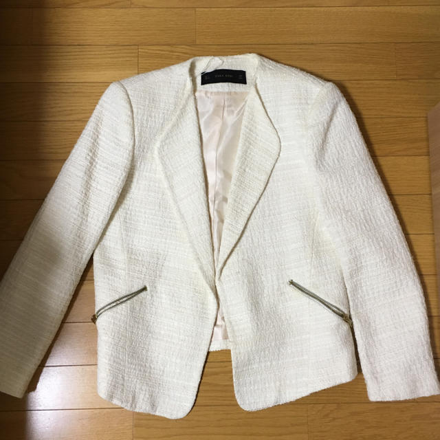 ZARA(ザラ)のZARA ツイードジャケット レディースのジャケット/アウター(ノーカラージャケット)の商品写真