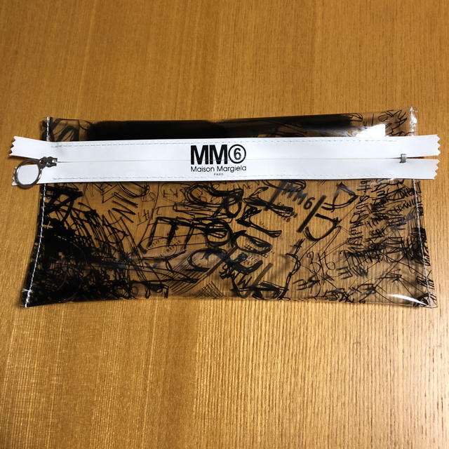 MM6(エムエムシックス)のMM6 ポーチ 付録 レディースのファッション小物(ポーチ)の商品写真