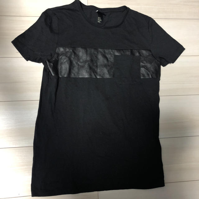 H&M(エイチアンドエム)のH&M メンズTシャツ メンズのトップス(Tシャツ/カットソー(半袖/袖なし))の商品写真