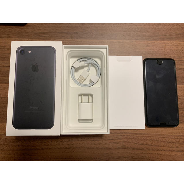 【美品】iPhone 7 256GB SIMフリー ブラックスマートフォン本体