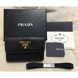 プラダ(PRADA)の【美品】PRADA カードケース サフィアーノレザー カード入れ 黒 男性 女性(名刺入れ/定期入れ)