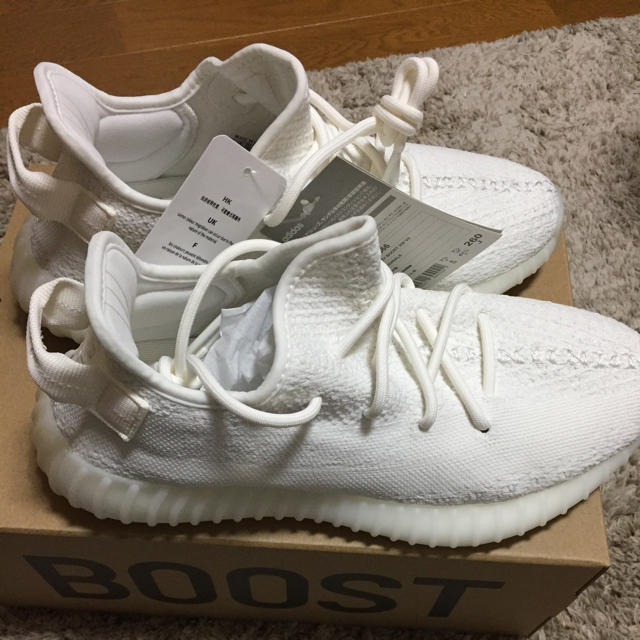 adidas(アディダス)のADIDAS YEEZY BOOST 350 v2 26.0 メンズの靴/シューズ(スニーカー)の商品写真