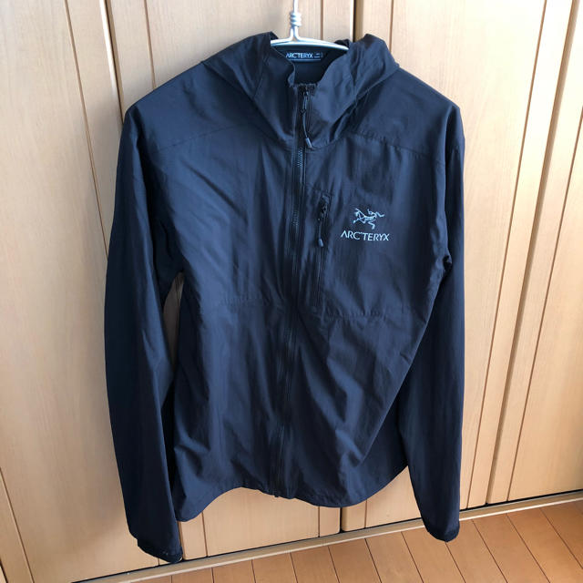 ARC'TERYX(アークテリクス)の国内正規品！アークテリクス スコーミッシュフーディ メンズのジャケット/アウター(マウンテンパーカー)の商品写真