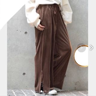 ダブルクローゼット(w closet)のwcloset スリット入りベロアパンツ(その他)