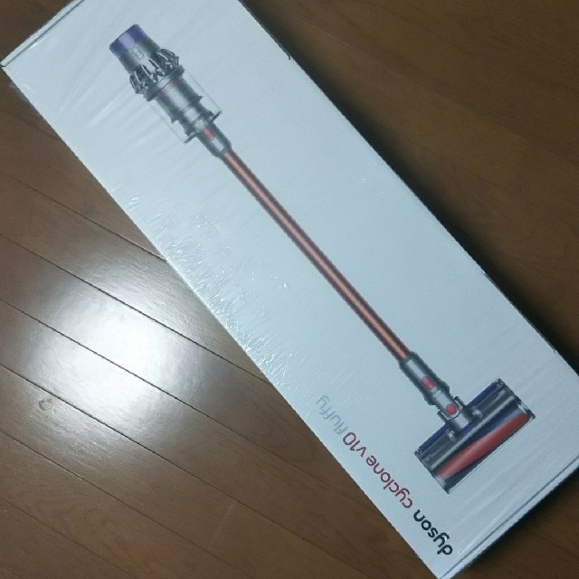 素晴らしい Dyson - 2018年モデル 新品 国内正規品 dyson V10 fluffy