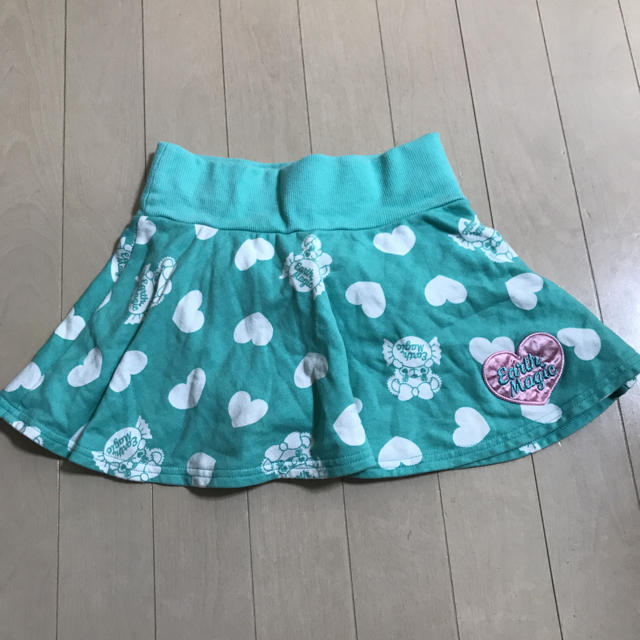 EARTHMAGIC(アースマジック)のパンツ付きスカート お値下げしました キッズ/ベビー/マタニティのキッズ服女の子用(90cm~)(スカート)の商品写真