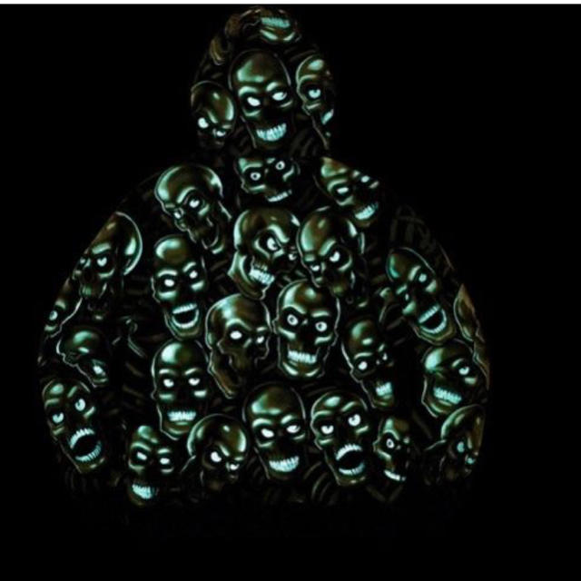 Supreme - supreme スカル パーカー の通販 by Supreme - supreme スカル パーカー の通販 by
