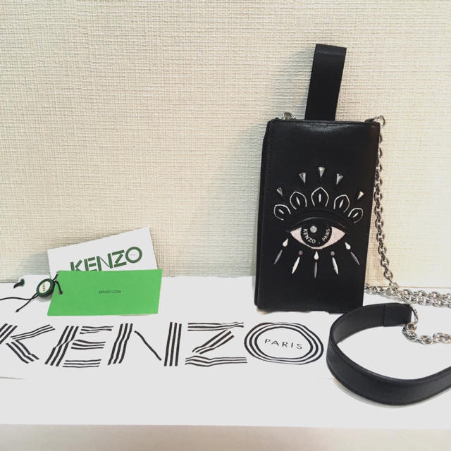 KENZO(ケンゾー)のhippii様専用KENZO ショルダーバッグ スマホケース スマホ/家電/カメラのスマホアクセサリー(モバイルケース/カバー)の商品写真