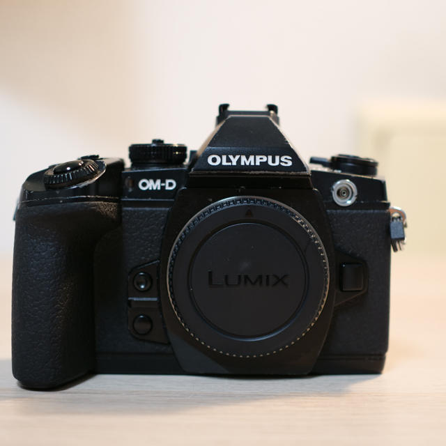 OLYMPUS E-M1 ボディカメラ