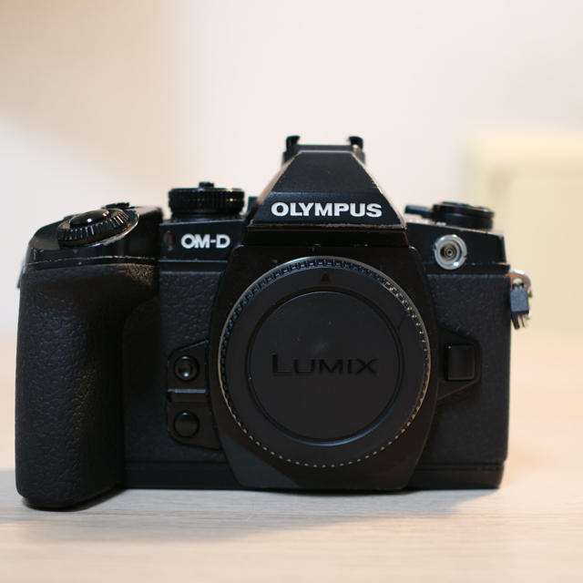 OLYMPUS E-M1 ボディ