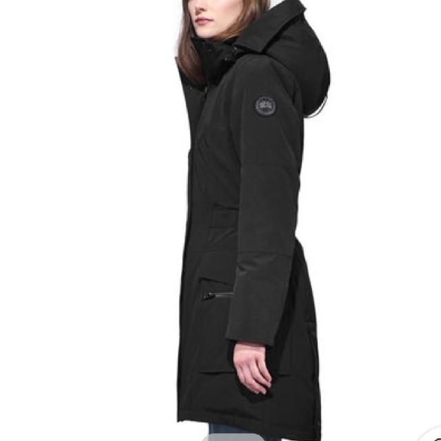 CANADA GOOSE(カナダグース)の黒ラベル希少カナダグースKINLEY BLACK レディースのジャケット/アウター(ダウンジャケット)の商品写真