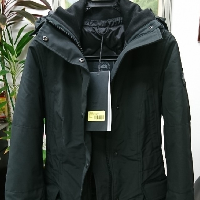 CANADA GOOSE(カナダグース)の黒ラベル希少カナダグースKINLEY BLACK レディースのジャケット/アウター(ダウンジャケット)の商品写真