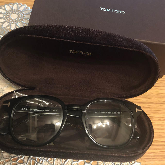 TOM FORD(トムフォード)のトムフォード 黒縁メガネ レディースのファッション小物(サングラス/メガネ)の商品写真