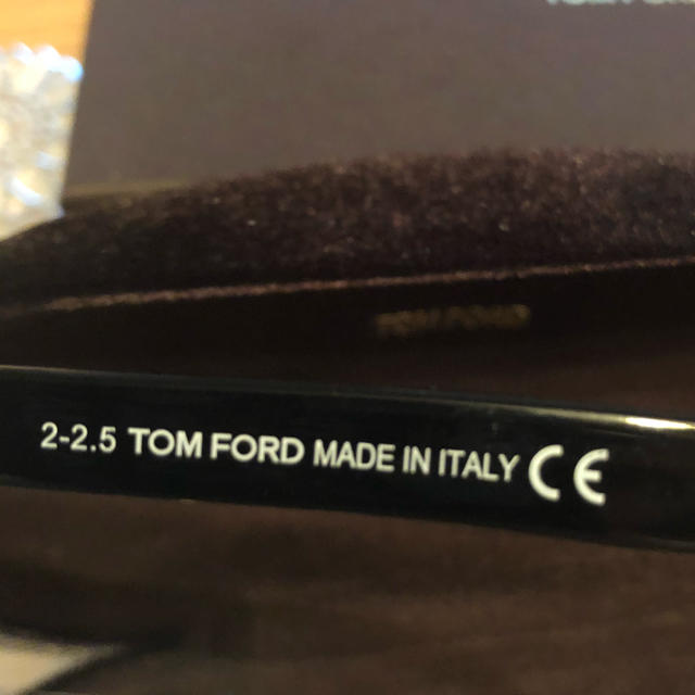 TOM FORD(トムフォード)のトムフォード 黒縁メガネ レディースのファッション小物(サングラス/メガネ)の商品写真