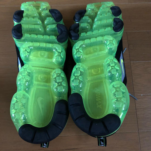 NIKE(ナイキ)の ナイキ エアマックス ヴェイパーマックス Vapor Max ボルト ネオン  メンズの靴/シューズ(スニーカー)の商品写真